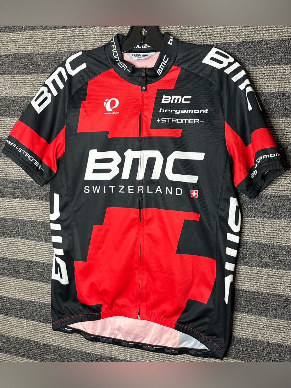 2014 Pearl Izumi BMC Switzerland Pro Cycling Team Jersey Men’s Large EUC